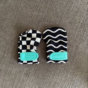 Lovevery mittens NEW